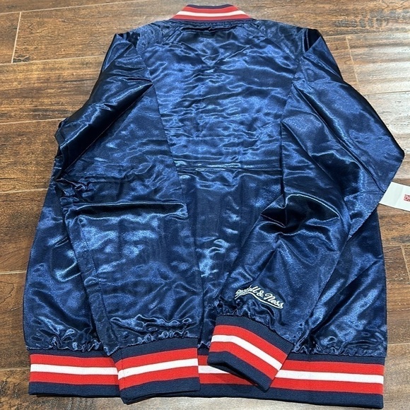 NWT - Youth Mitchell & Ness Throwbacks NFL Patriots Satin Jackets - Picture 6 of 7